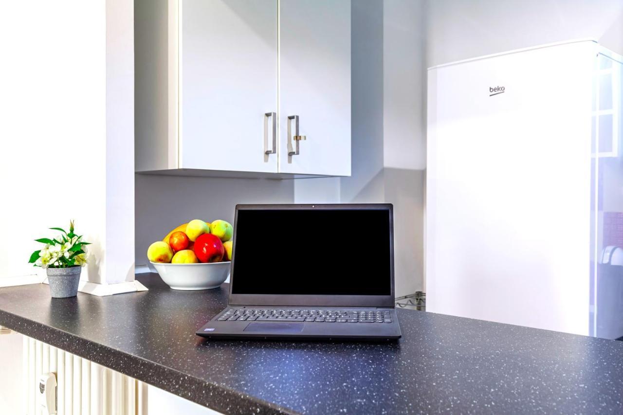 Hostly - Sant'Orsola Suite Apartment Рим Екстериор снимка
