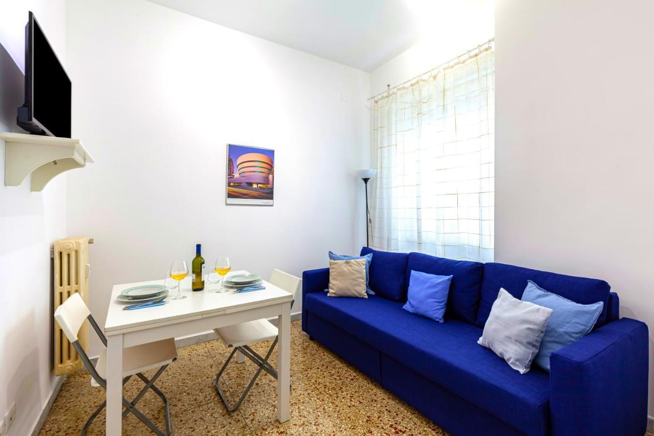 Hostly - Sant'Orsola Suite Apartment Рим Екстериор снимка